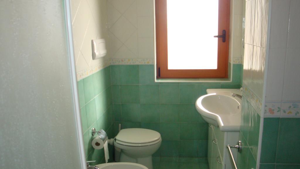 Ischia Uno Residence Forio  ห้อง รูปภาพ